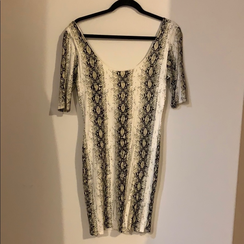 Bebe dress